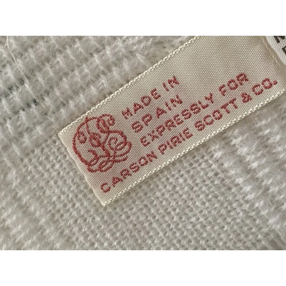 Vintage Carson Pirie Scott White Embroidered Baby Blanket 38‎ x 42 Spain Acrylic